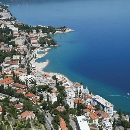 Apartamento In With Sea View, Balcony, Air Conditioning, Wi-fi