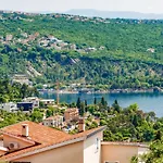 Apartamento In With Sea View, Balcony, Air Conditioning, Wi-fi *