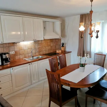 In With Sea View, Balcony, Air Conditioning, Wi-fi * Οπατία