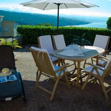 Διαμέρισμα In With Sea View, Balcony, Air Conditioning, Wi-fi Οπατία
