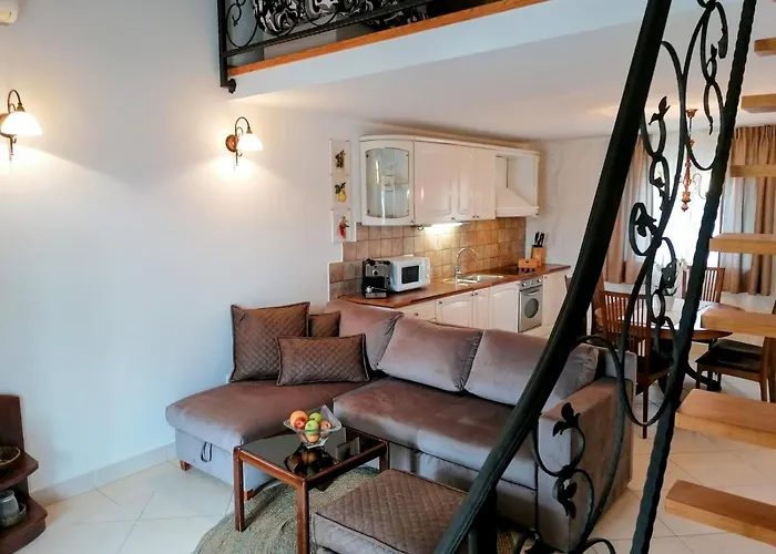 In With Sea View, Balcony, Air Conditioning, Wi-fi * Abbázia